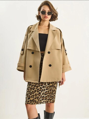 Cappotto di mezza stagione di Bianco Lucci in beige: frontale