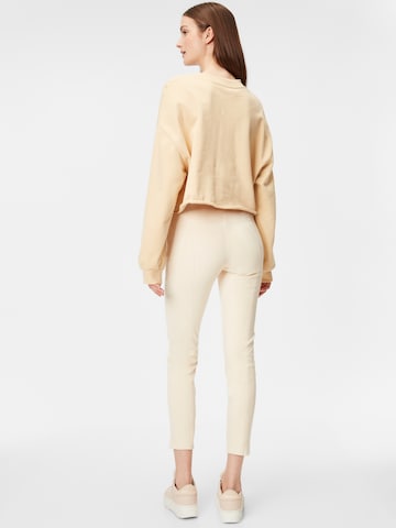 GUESS Skinny Spodnie 'MAYA' w kolorze biały
