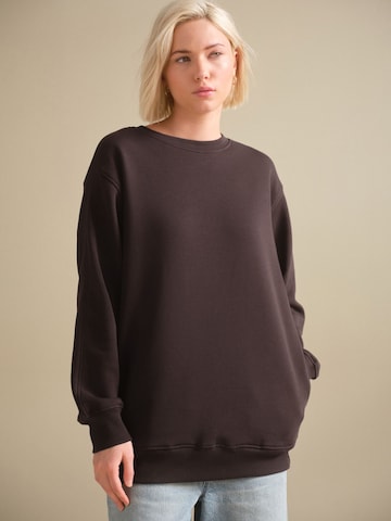 Next Mikina – hnědá: přední strana