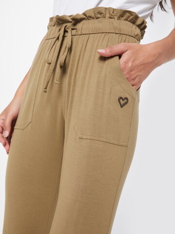 Alife and Kickin Loose fit Trousers 'Anna' in Beige