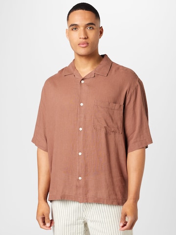 WEEKDAY Comfort fit Button Up Shirt in Brown: front