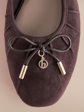 B by Ted Baker Ballerina in Bruin