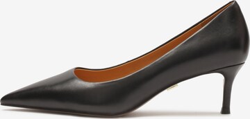 Kazar Pumps in Black: front