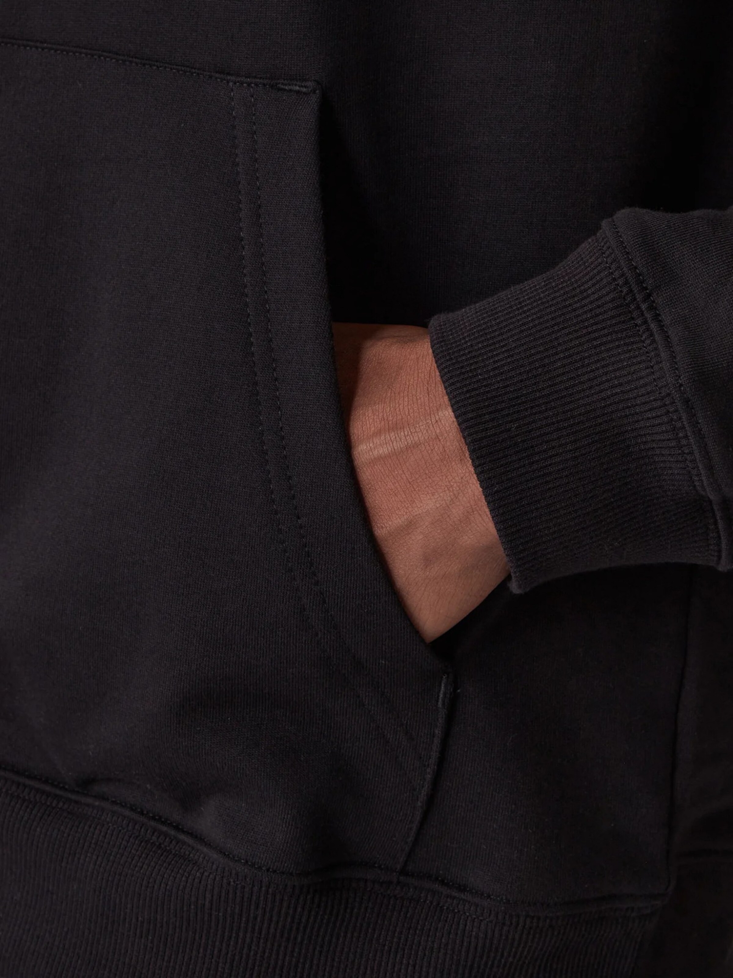 EA7 Emporio Armani Trui in Zwart