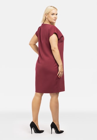 Karko Sheath Dress 'KAJETANA' in Red