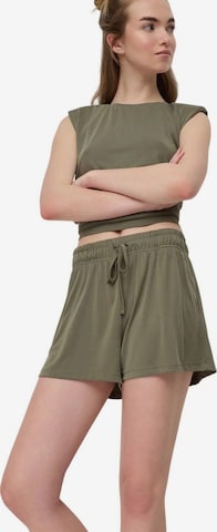 No Matter What Boardshorts in Grün: Vorderseite
