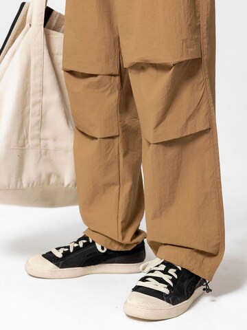 VAMOS CLO Wide leg Cargobroek 'Copperas COVE' in Bruin