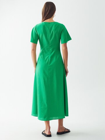 Calli - Vestido 'TASHI' em verde: atrás