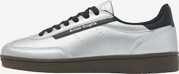 BRITISH KNIGHTS Sneakers laag 'Revival' in Zilver: voorkant