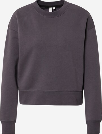 Sweat-shirt QS en gris : devant