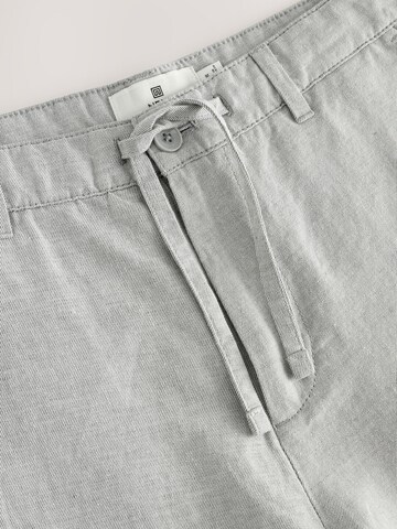 Loosefit Pantaloni di Next in grigio