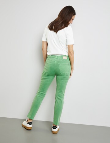 GERRY WEBER Regular Jeans in Grün