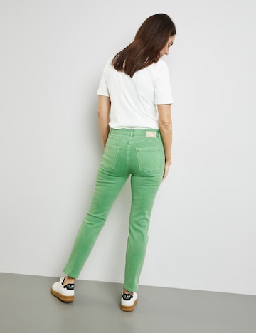 GERRY WEBER Regular Jeans i grønn