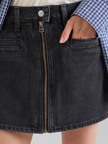 LEVI'S ® Hame värissä musta