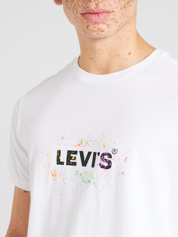 LEVI'S ® Тениска 'SS Relaxed Baby Tab Tee' в бяло