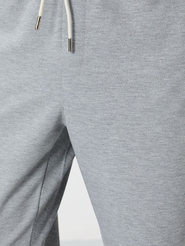 Tommy Life Tapered Workout Pants 'Jogginghose' in Grey