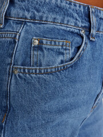 Trendyol Loose fit Jeans in Blue