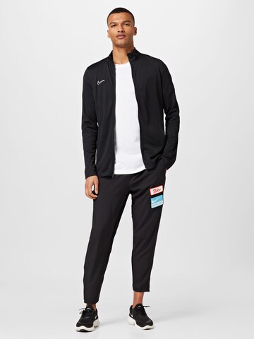 NIKE Tapered Sportbroek in Zwart