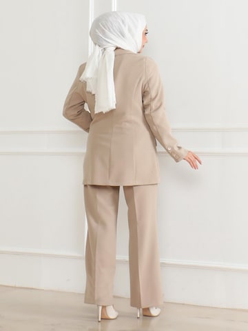 MODAMIHRAM Kostuum in Beige