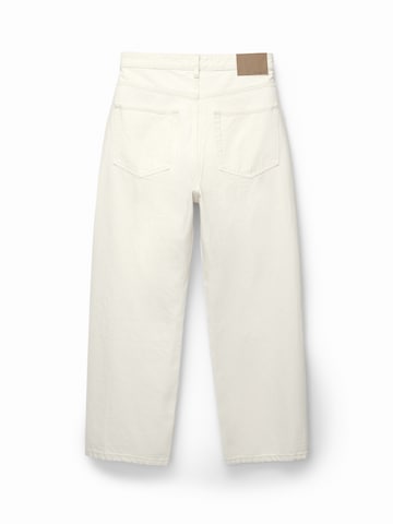 Pull&Bear Loosefit Farkut värissä beige