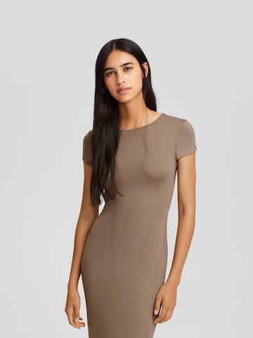 Bershka Kleid in Braun: predná strana