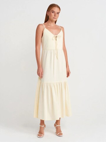 Dilvin Dress in Beige: front