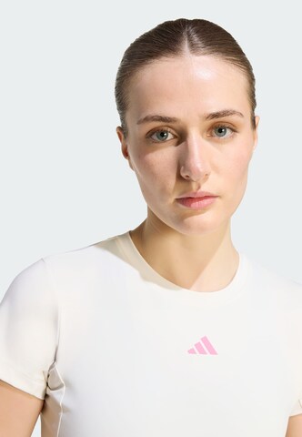 T-shirt fonctionnel 'Studio' ADIDAS PERFORMANCE en blanc