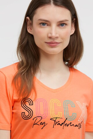 Soccx Basic Logo T-Shirt mit V-Ausschnitt in Orange