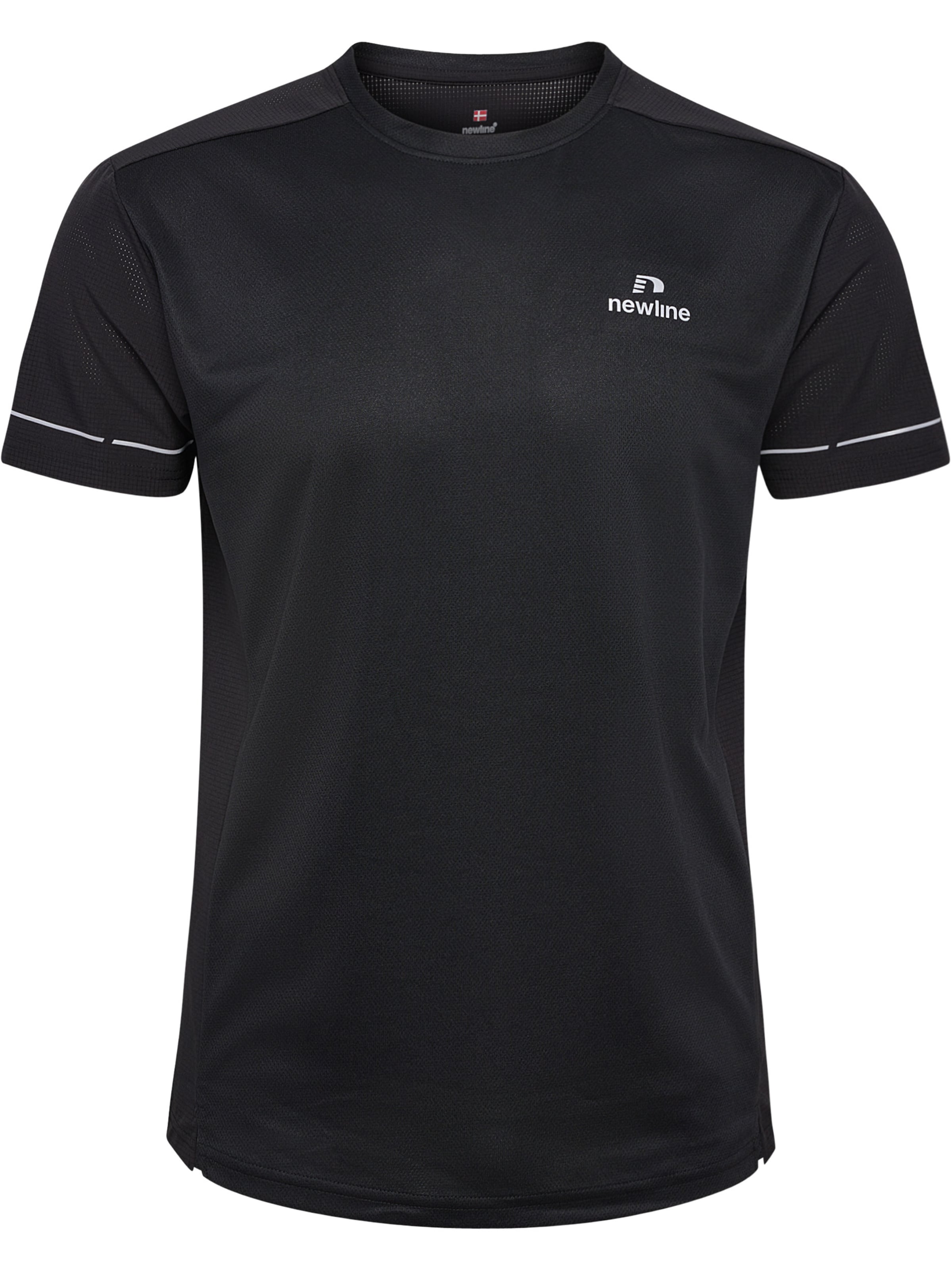 Newline Funktionsshirt 'BREATHE' in Schwarz: Vorderseite