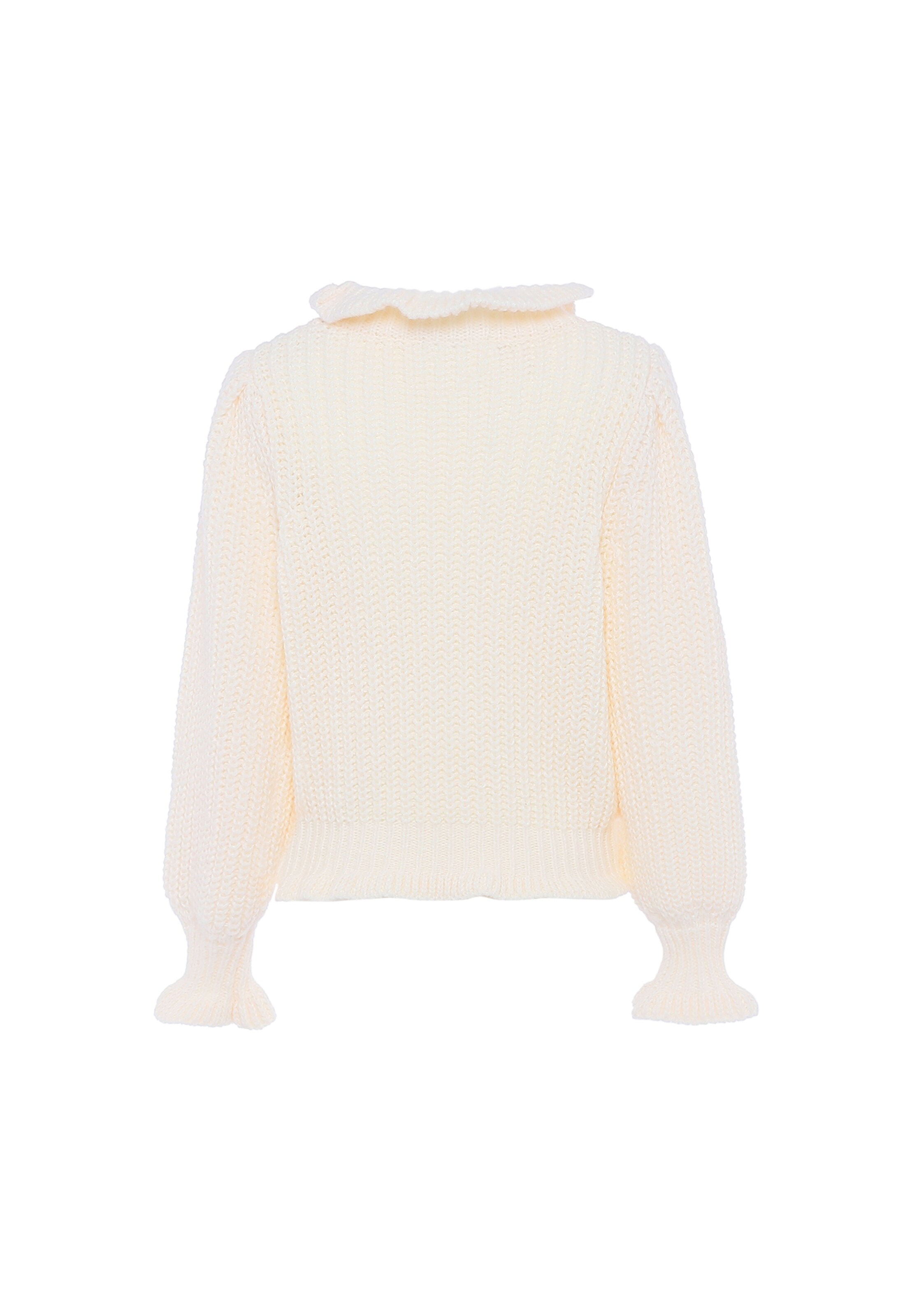 Pulover de la faina pe alb