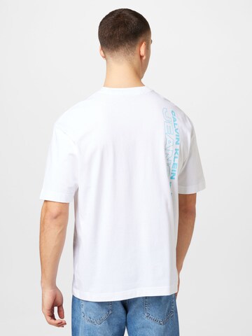 Tricou de la Calvin Klein Jeans pe alb: față