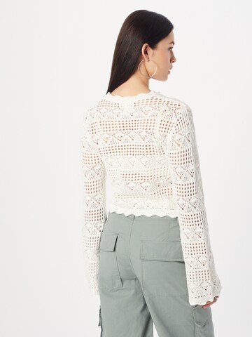Monki Pullover in Weiß