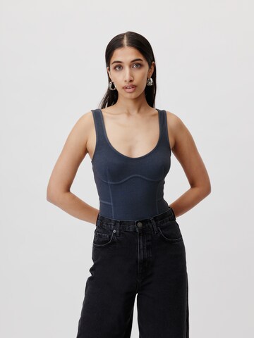 Tricou body 'Marlen' de la LeGer by Lena Gercke pe gri: față