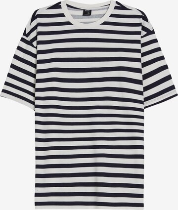 T-Shirt Bershka en bleu : devant