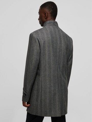 HECHTER PARIS Between-Seasons Coat in Grey