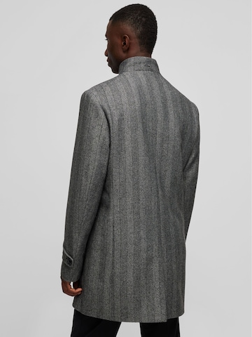 HECHTER PARIS Between-Seasons Coat in Grey