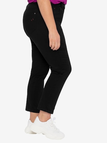 SHEEGO Slimfit Hose in Schwarz