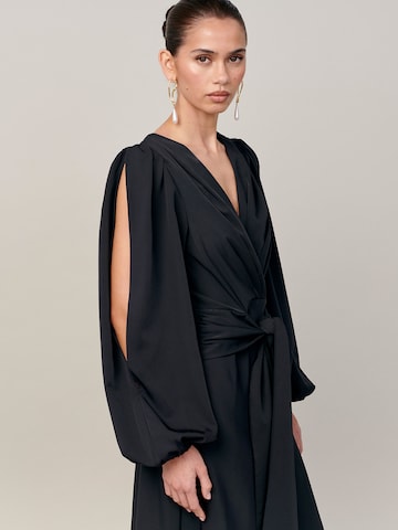 Rochie de la Sável pe negru