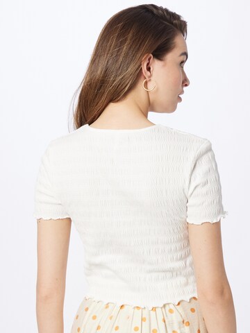 ONLY - Camiseta 'Ossi' en blanco