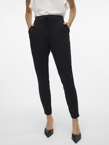 VERO MODA Tapered Hose 'Eva' in Schwarz