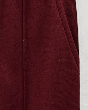 Wide leg Pantaloni di WE Fashion in rosso