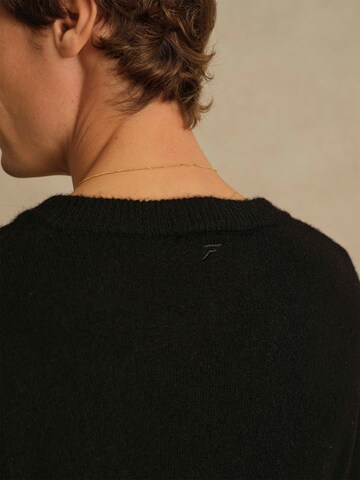 DAN FOX APPAREL Sweater 'Bela' in Black