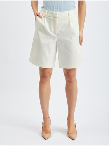 Orsay Regular Pleat-Front Pants in White: front