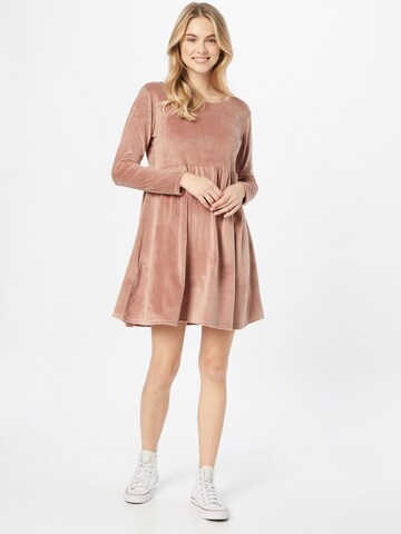 Robe Sublevel en rose : devant