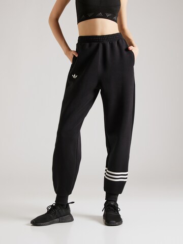 ADIDAS ORIGINALS - Tapered Pantalón 'Neuclassics' en negro: frente