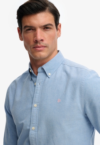 Coupe regular Chemise Superdry & Co en bleu