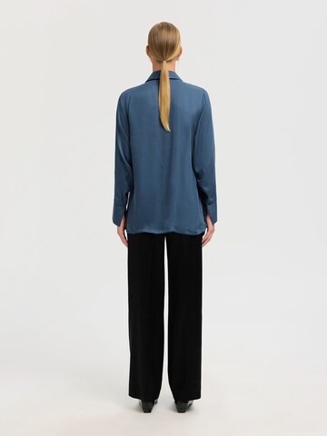 SELECTED Blus 'SLFJOLLY' i blå
