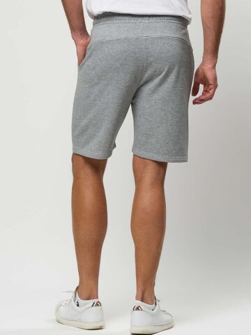 regular Pantaloni 'VMSimpson' di VINSON in grigio