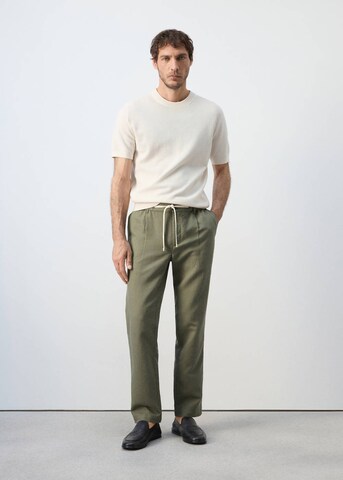 MANGO MAN Slim fit Pleat-Front Pants 'Romelino' in Green