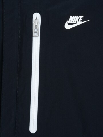 Nike Sportswear Tussenjas in Zwart